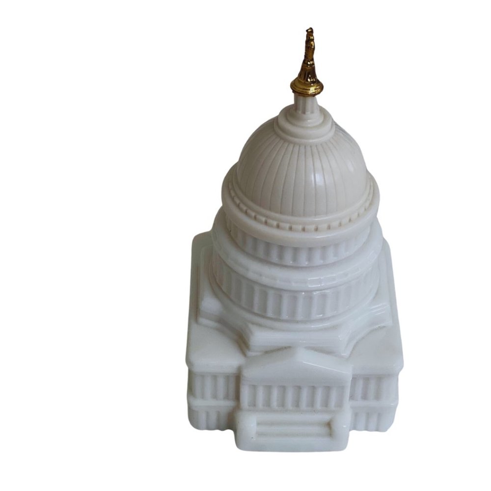 Vintage Avon THE CAPITOL White Avon Spicy After Shave Decanter Bottle 4.5 oz